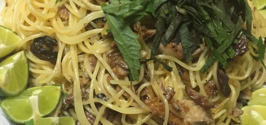 サンマの大盛りパスタ